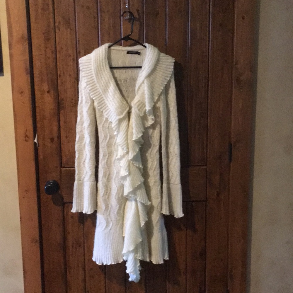 Long light sweater. Beautiful on.